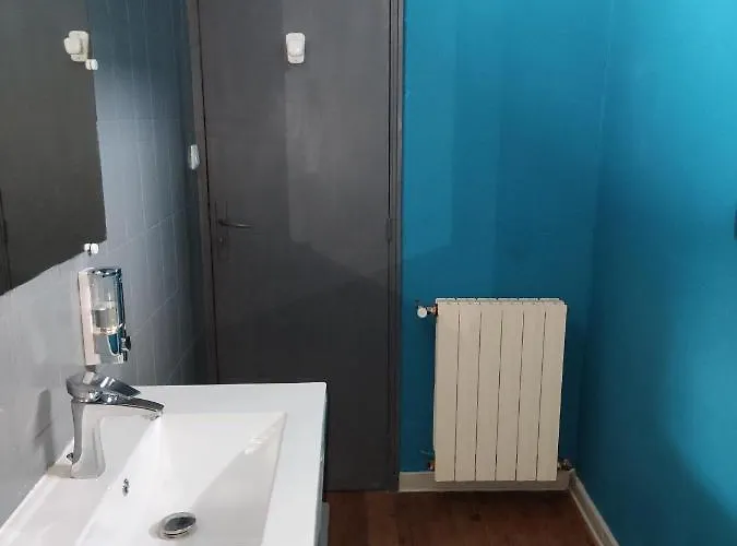 Les Bibasses Bed & Breakfast Aillas